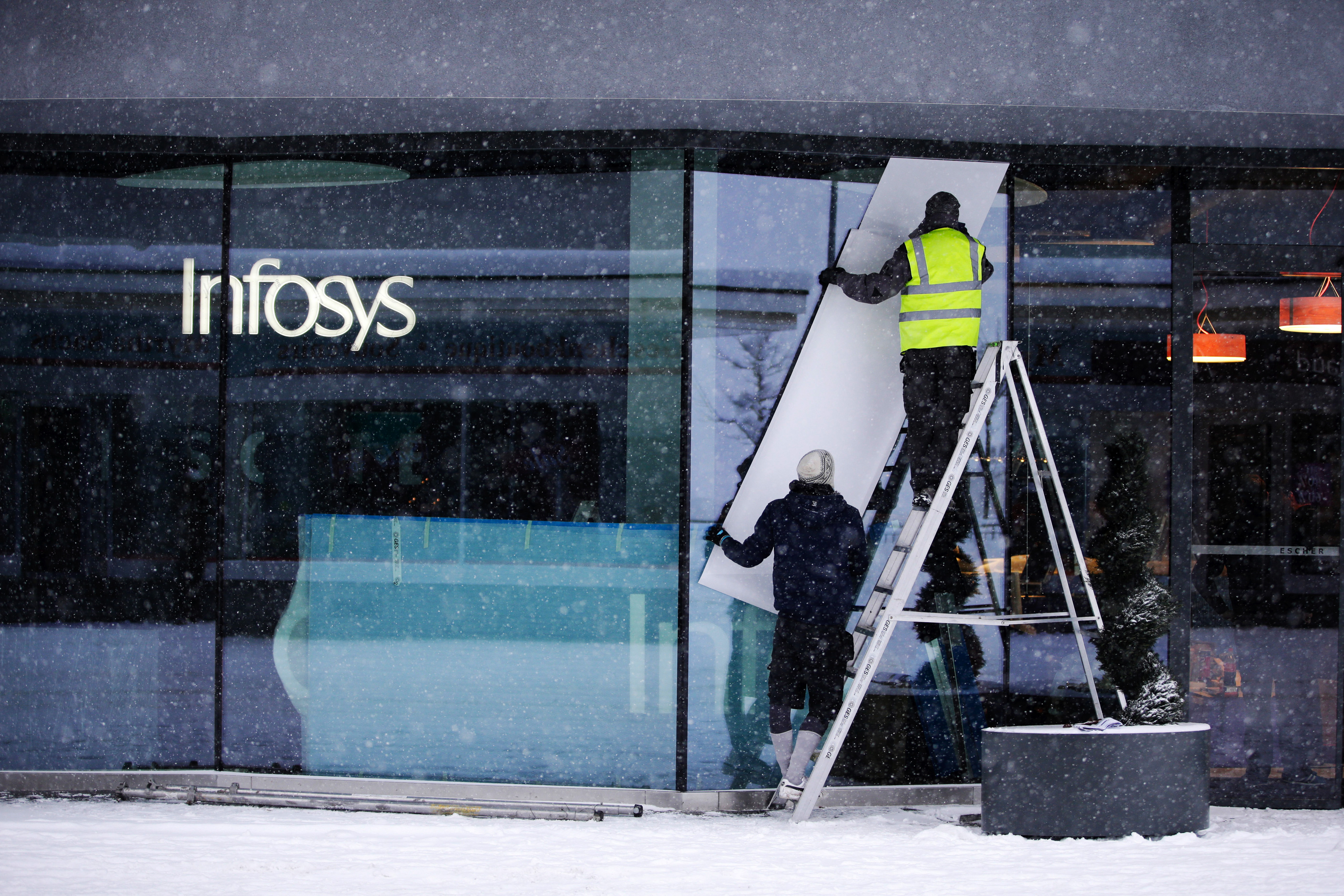 Infosys Q3 Earnings To Get A Boost On Advance Pricing Pact With U.S.